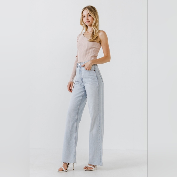 Endless Rose Puff Sleeve One Shoulder Top - Picture 5 of 13